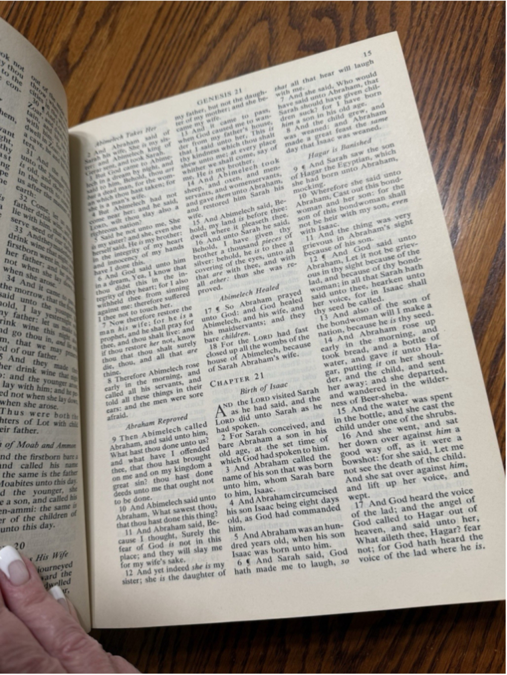 Vintage Holy Bible Large Print Hard Cover - Picture 5 of 13